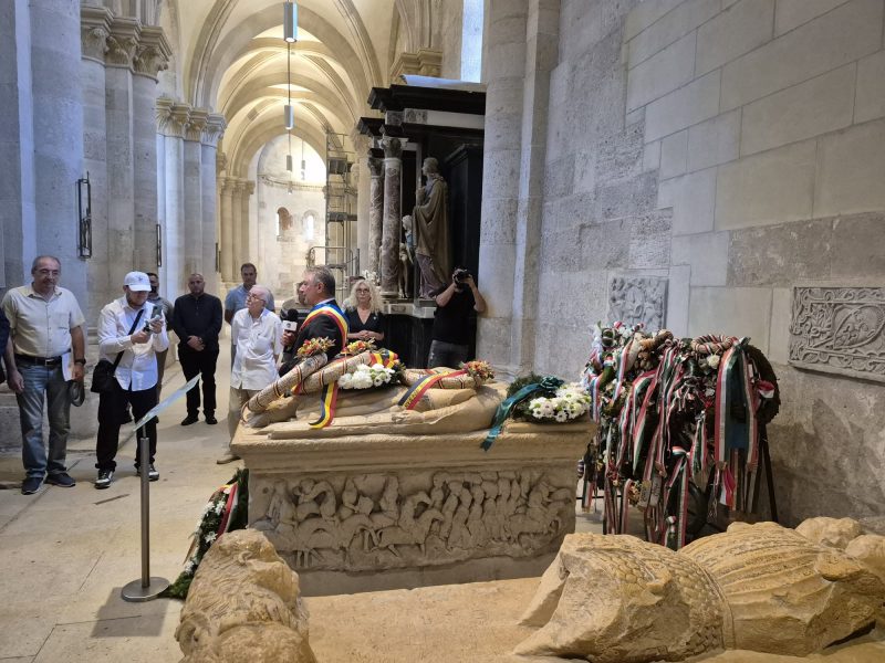 Ceremonii comemorative la Alba-Iulia și Hunedoara, în memoria lui Ioan de Hunedoara, voievod al Transilvaniei și regent al Ungariei