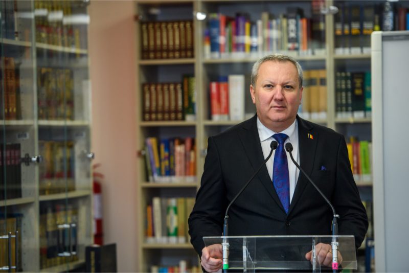 Biblioteca județeană „Ovid Densușianu” sărbătorește, la final de august, ”Ziua Limbii Române”